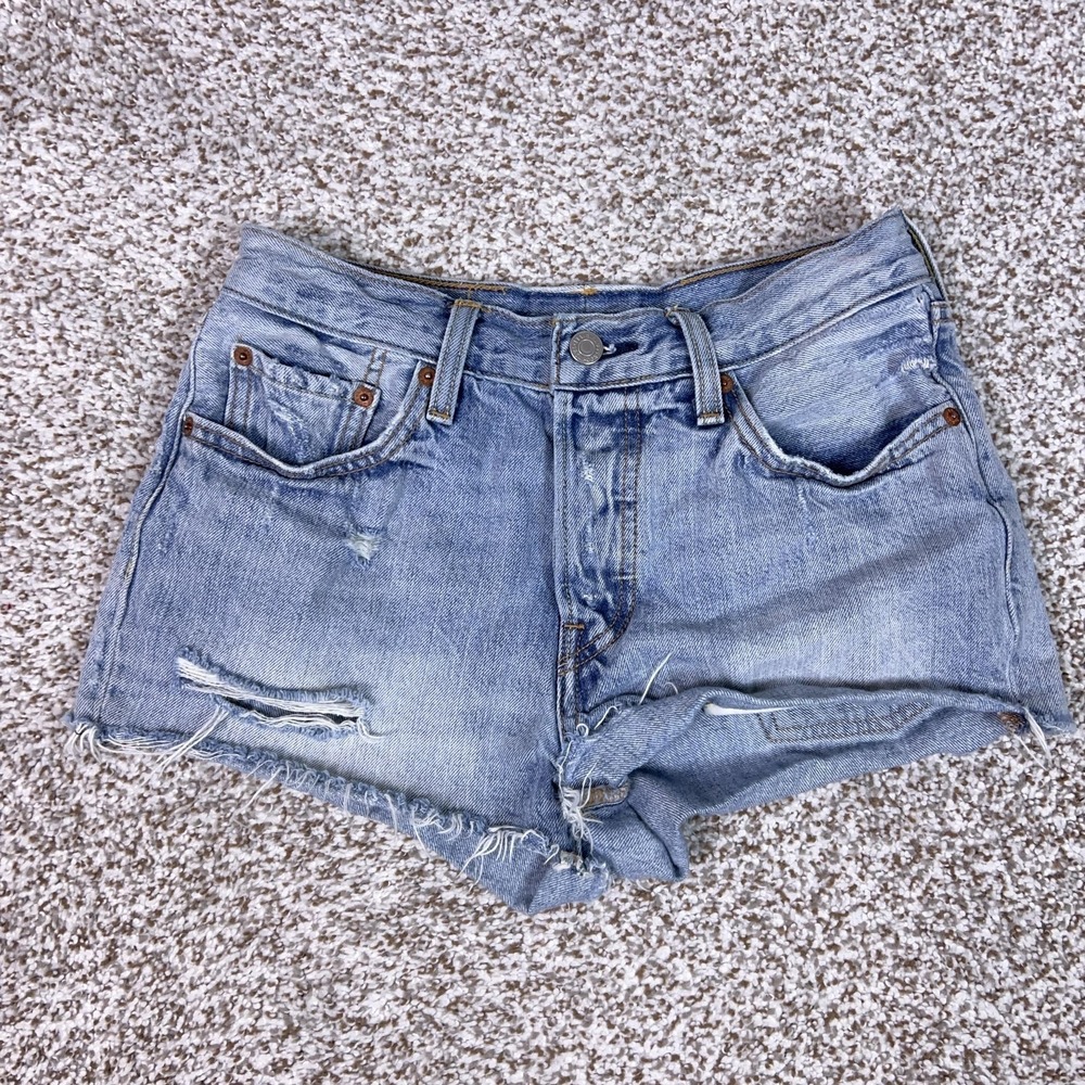 Levis 501 Denim Shorts Womens‎ 28 Blue Button Fly Distressed Raw Hem Festival